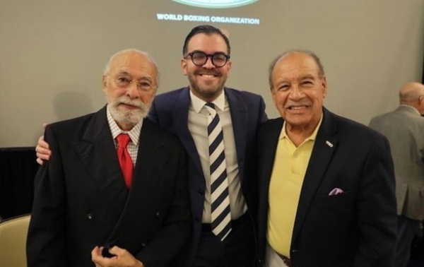 Президент WBO висловився щодо відмови Усика від титулу Президент WBO висловився щодо відмови Усика від титулу