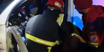 ДТП у Луцькому районі: внаслідок зіткнення двох автомобілів водія затисло в салоні