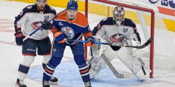 Яскрава ніч в НХЛ: Флорида перемогла Вегас