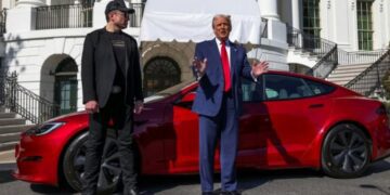 Скільки втратила Tesla через поведінку Маска