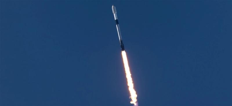 SpaceX здійснила 100-й у 2025 році запуск ракети Falcon 9, яка вивела на орбіту 28 супутників Starlink