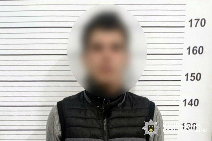 У Хмельницькому районі хлопець викрав із будинку майже 180 тисяч гривень