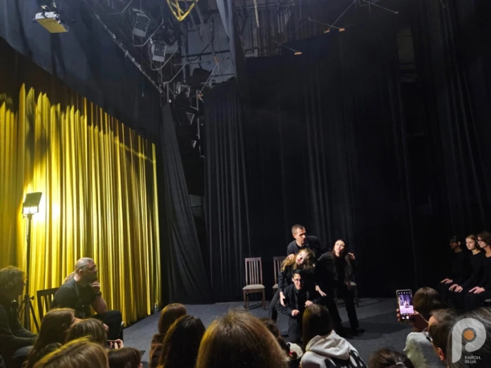 Історії глядачів ожили на сцені: у Луцьку відбувся перформанс плейбек-театру