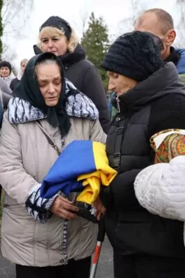 Лохвиччина попрощалася із полеглими Захисниками України