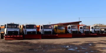 Луцьк готується до зими: 25 одиниць техніки та 3 тисячі тонн сумішей