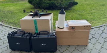 Луцька громада передала п’яти військовим частинам дрони, генератори та Starlink