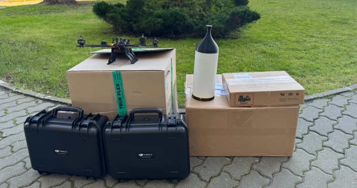 Луцька громада передала п'яти військовим частинам дрони, генератори та Starlink