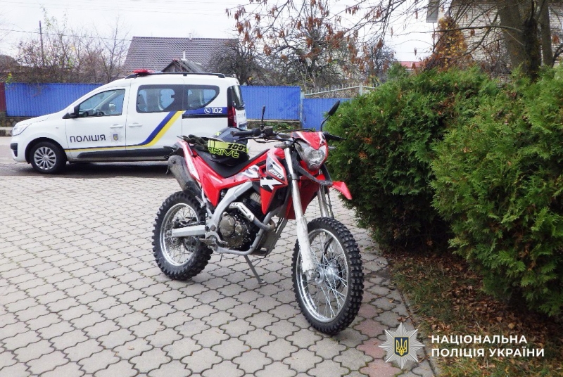 Мотоцикліст на Сарненщині збив чоловіка, а потім його знайшли повішеним