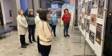 “На лінії вогню: битва за національне “Я” – у Полтаві презентували виставку мовних плакатів