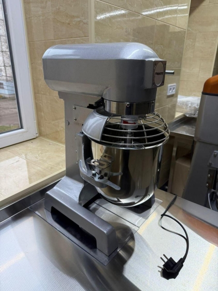 На Сумщині ветеран отримав грант у 1 млн грн на розвиток кондитерського виробництва