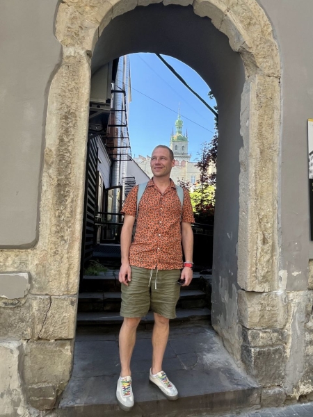 Пацифіст на війні та в полоні: Як Сергій Миронічев вижив у Маріуполі та Бійську