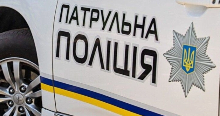 Патрульні Луцька допомогли водію, який потрапив у ДТП, доставити кров для батька у реанімацію