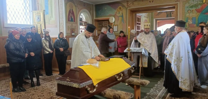 Підгайцівська громада провела в останню путь свого героя – Олександра Пекного