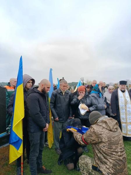Підгайцівська громада провела в останню путь свого героя – Олександра Пекного