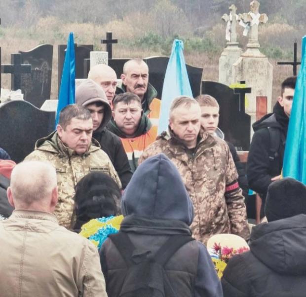 Підгайцівська громада провела в останню путь свого героя – Олександра Пекного