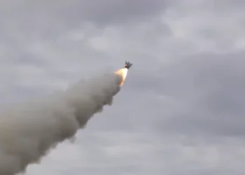 російський комбінований удар: ППО збило 41 ракету та 442 БпЛА