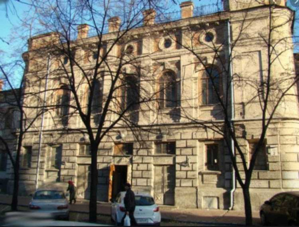 Руйнується одна з найдавніших пам’яток архітектури у Дніпрі: що кажуть у міськраді