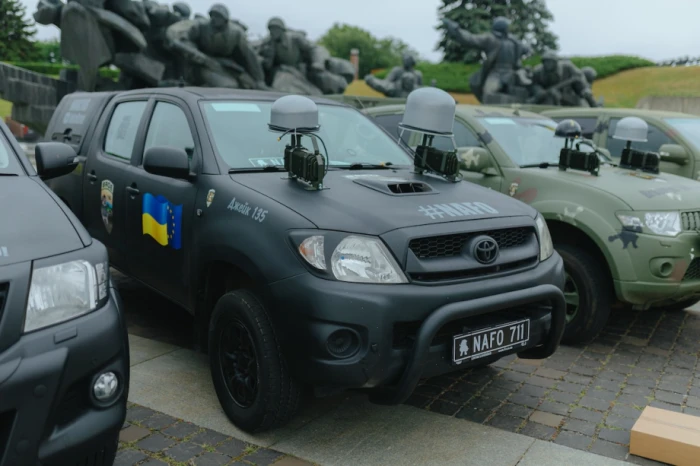 Шостий конвой Анни from Ukraine: як  іноземна спільнота YouTube-каналу допомагає ЗСУ