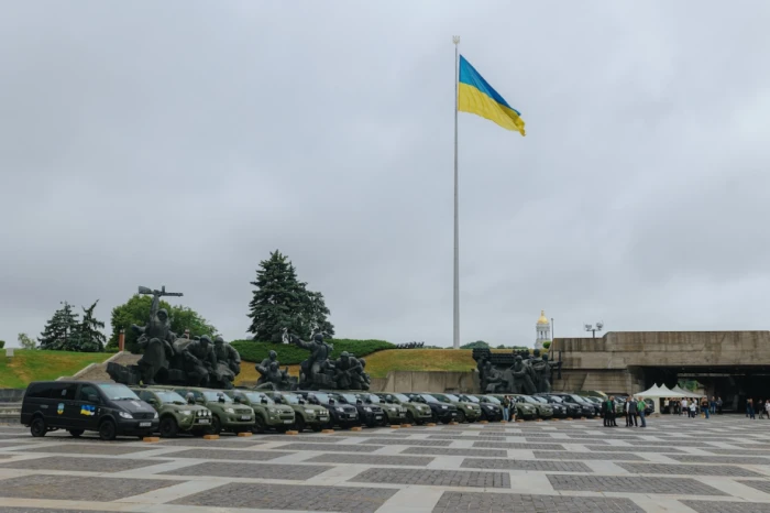 Шостий конвой Анни from Ukraine: як  іноземна спільнота YouTube-каналу допомагає ЗСУ