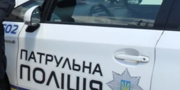 У Луцьку патрульні допомогли жінці, яка заблукала під час прогулянки