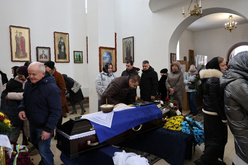 У Луцьку Провели в останню дорогу загиблого Віктора Чижа