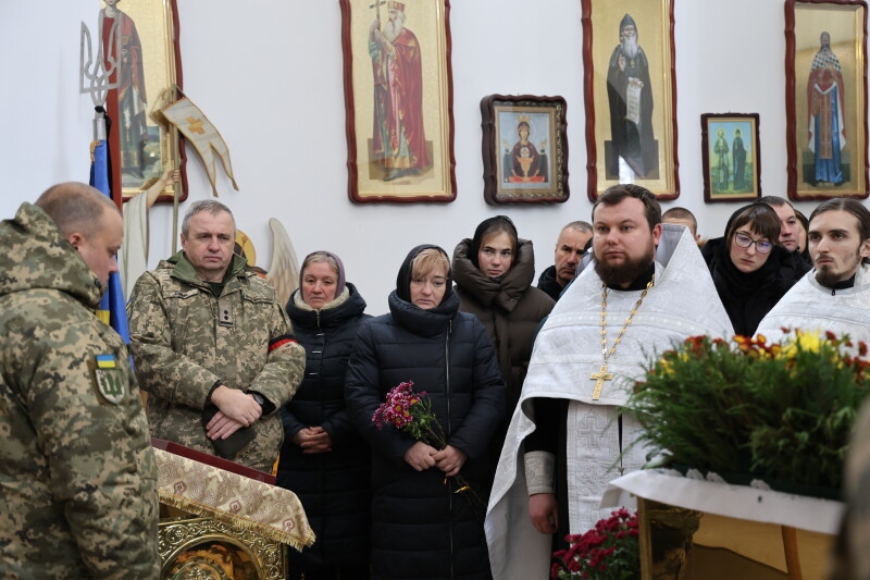 У Луцьку Провели в останню дорогу загиблого Віктора Чижа