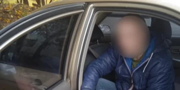 У Луцьку водій напідпитку в’їхав у шлагбаум та втік з місця ДТП