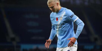 ВІДЕО. Танець робота: Холанд виконав кумедний танець після голу