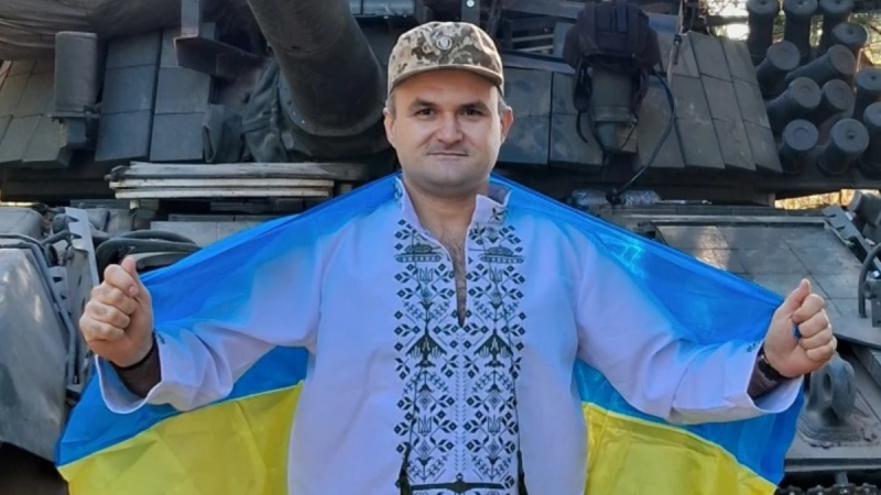 Викладач політології з Покровська став танкістом, а після «дембеля» намагається не загубитися в цивільному житті