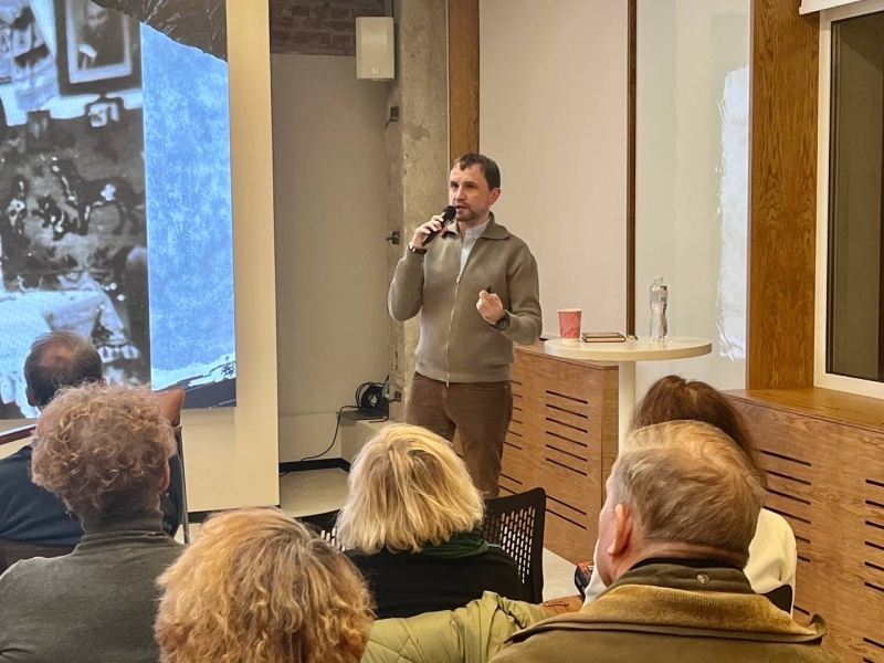 Володимир В’ятрович у Полтаві презентував ексклюзивну книгу про генерала Кука та покоління УПА: інтервʼю з автором