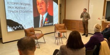 Володимир В’ятрович у Полтаві презентував ексклюзивну книгу про генерала Кука та покоління УПА: інтервʼю з автором