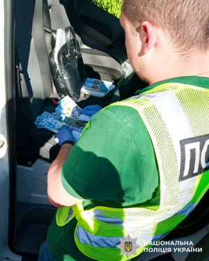 Замість міндобрив - фарбована крейда: у Рівному упіймали фальсифікаторів (ФОТО)