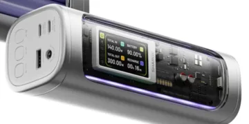 Представлено монструозний павербанк Shargeek 300 із ємністю 24 000 мА·г і підтримкою 300 Вт зарядки