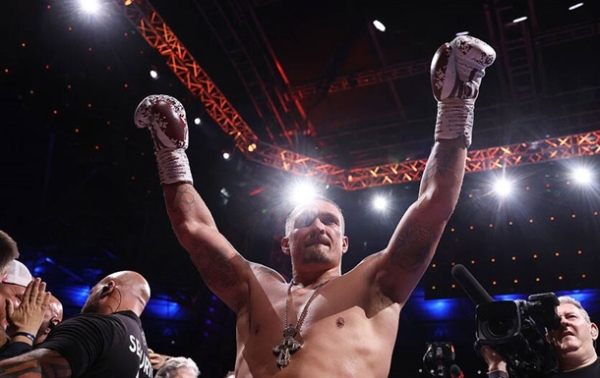 Усик розповів про свій шлях від крузервейта до хевівейта