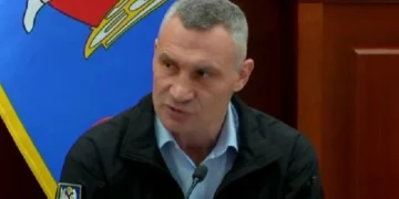 «Українці не допустять встановлення авторитаризму». Мер Києва заявив про політичний тиск