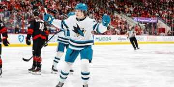 Філадельфія та Піттсбург зазнали поразки в НХЛ