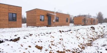 У Запоріжжі будівництво модульного містечка для ВПО майже завершено