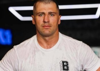 Гвоздик заперечив повідомлення про титульний бій