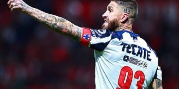 Клуб із Франції розпочав переговори з легендою Реалу