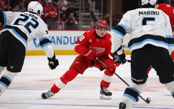 НХЛ: домашня невдача Детройта та поразка Вегаса НХЛ: домашня невдача Детройта та поразка Вегаса