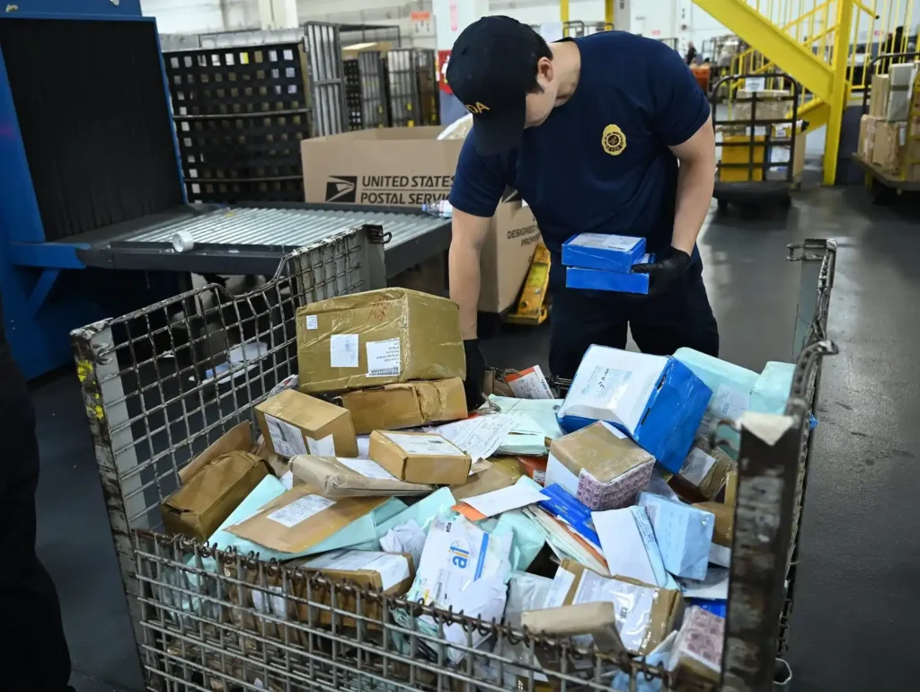 посылки из Канады в украину