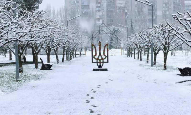 Україну засипає снігом (ФОТО)