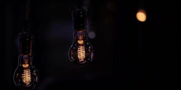 Тривога над Україною: у Тернополі повідомляють про знеструмлення вулиць