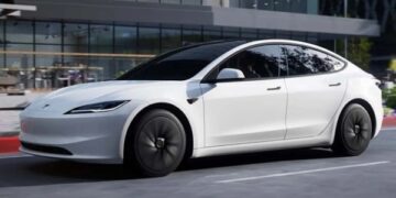 В Україні вдвічі зріс попит на вживані автомобілі зі США