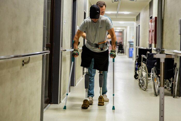 В Україні стартувала комунікаційна кампанія "Зміцнені" про безоплатну реабілітацію