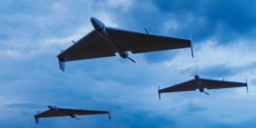 У Кушугумі ворожий дрон влучив в автомобіль, є постраждалий