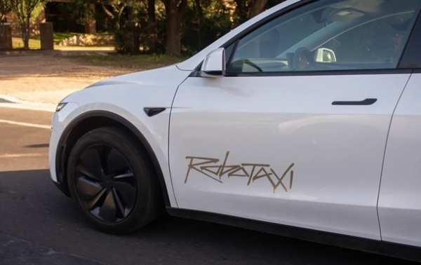 Проєкт Robotaxi Tesla значно менший, ніж заявляє Ілон Маск - ЗМІ