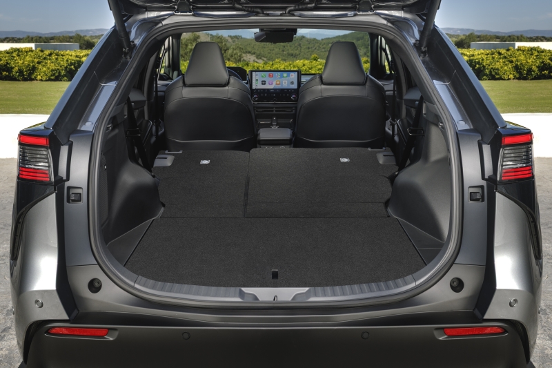 Збільшений запас ходу та прискорена зарядка: Toyota представила оновлений bZ4X для Європи