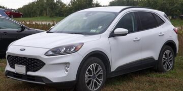 Ford знімає з виробництва кросовер Escape