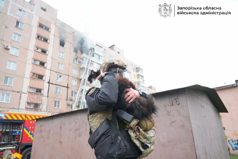 У Запоріжжі в будинку, в який влучив КАБ, зруйновано понад 130 квартир